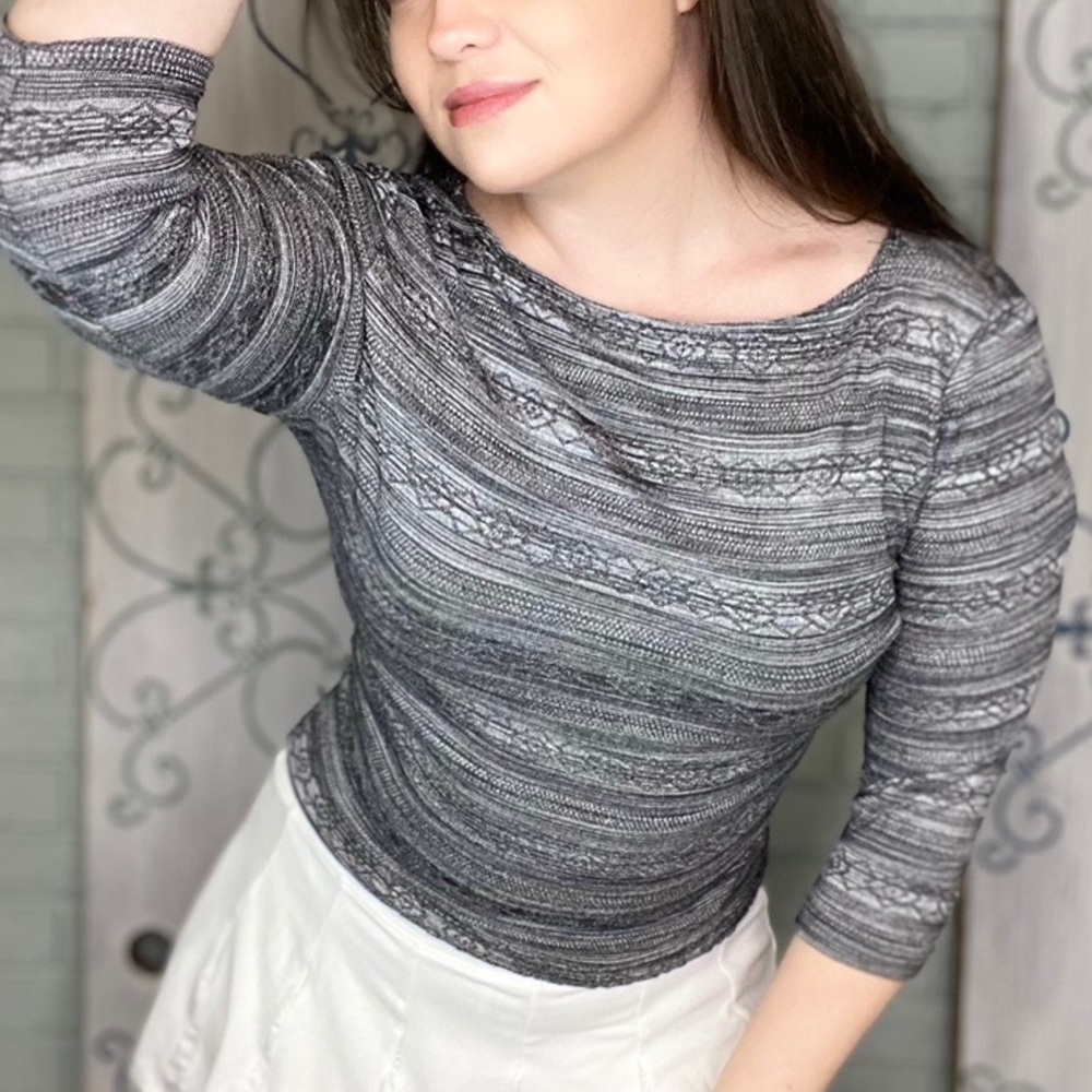 Late 90’s/Y2K Vintage No Boundaries Striped Square Neck Gray Stripe Knit Top